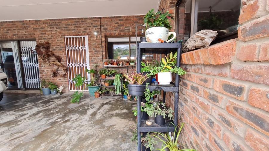 5 Bedroom Property for Sale in Dana Bay Western Cape